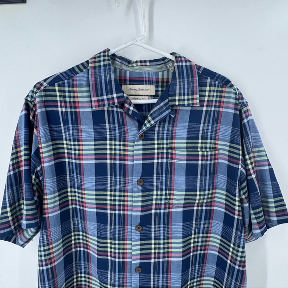 Tommy Bahama Blue and Red Casual Button Down Shirt 100% Silk - Picture 3 of 7